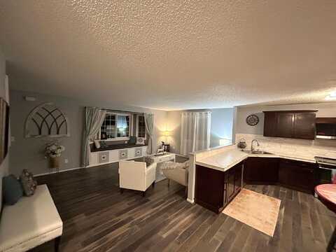 19Th, CAMBRIDGE, MN 55008
