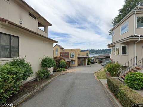 Holmes Point, KIRKLAND, WA 98034