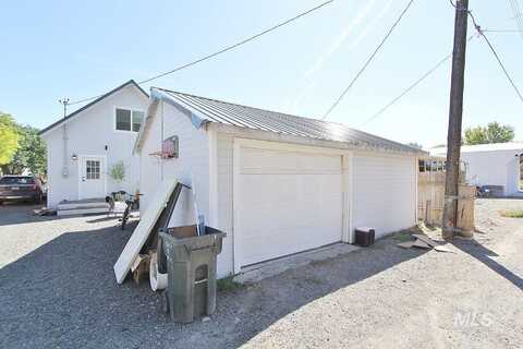 Main, VALE, OR 97918