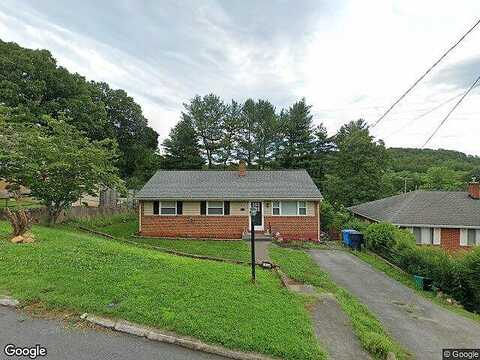Estates, ROANOKE, VA 24014