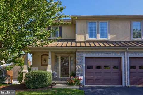 Hawk, EPHRATA, PA 17522