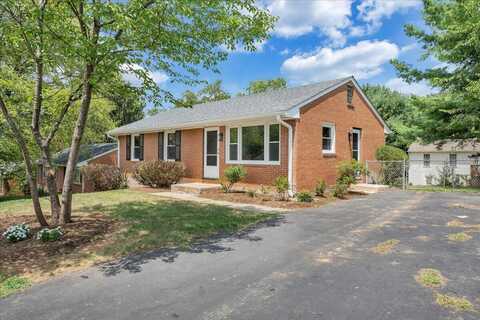 Jacklin, ROANOKE, VA 24019