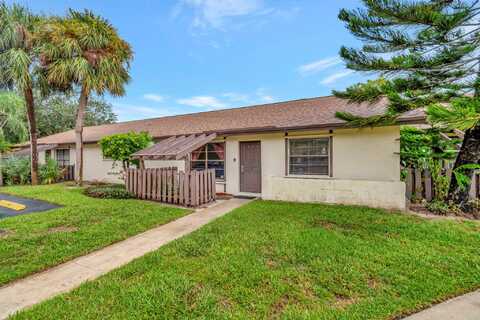 Via De Casas Norte, BOYNTON BEACH, FL 33426