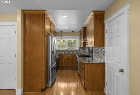 Todd, BEAVERTON, OR 97006