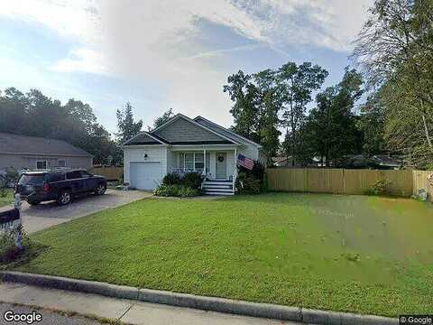 River Shore, CHESTER, VA 23836