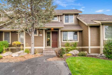 Village, REDMOND, OR 97756