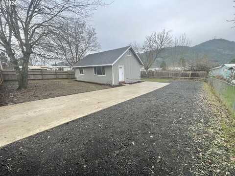 Hill, MYRTLE CREEK, OR 97457