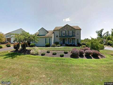 Canterbury Turn, LANCASTER, PA 17601