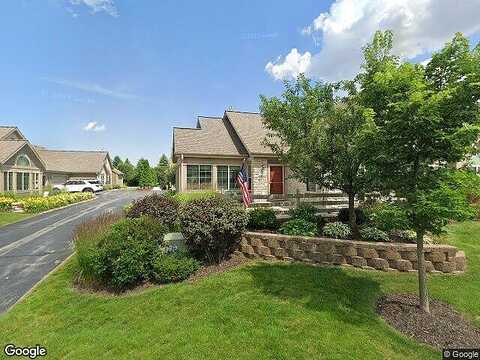 William, PEWAUKEE, WI 53072