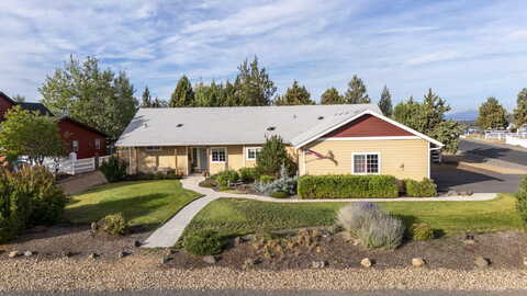 Angus, TERREBONNE, OR 97760