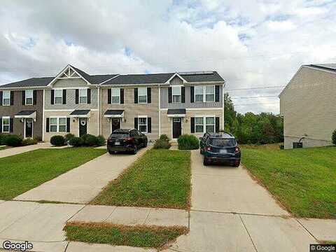 Sara, LOCUST GROVE, VA 22508