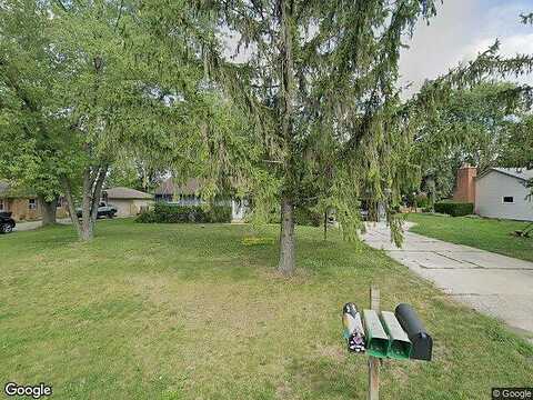 Clover Knoll, NEW BERLIN, WI 53151