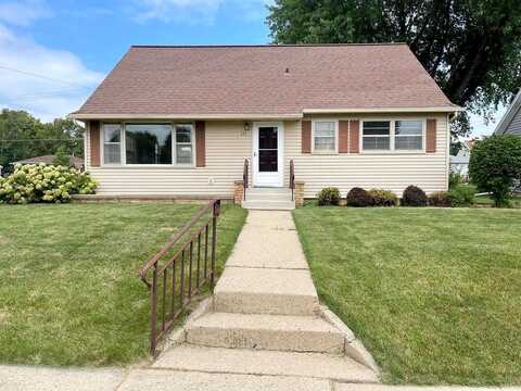 6Th, WAUNAKEE, WI 53597