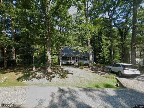 Suzanne, MECHANICSVILLE, VA 23116