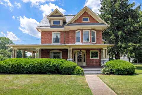 Main, DAYTON, VA 22821