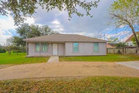 Avenue D, BEEVILLE, TX 78102
