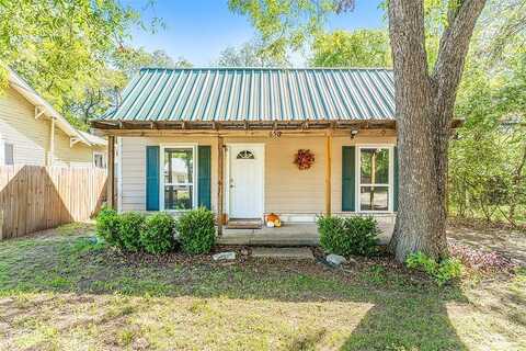 Long, STEPHENVILLE, TX 76401