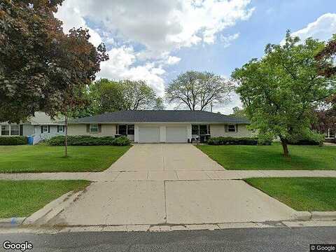 18Th, WEST BEND, WI 53090