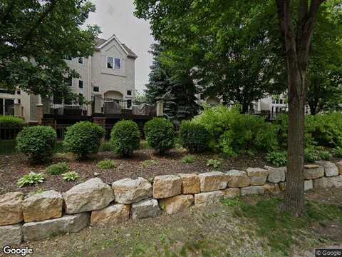 River, MINNEAPOLIS, MN 55401