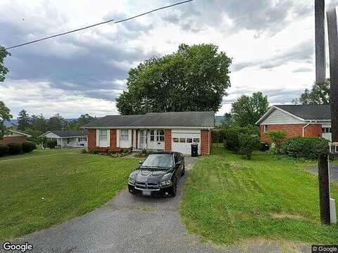 Logan, WOODSTOCK, VA 22664