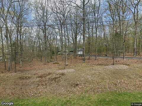 Dewberry, HAWLEY, PA 18428