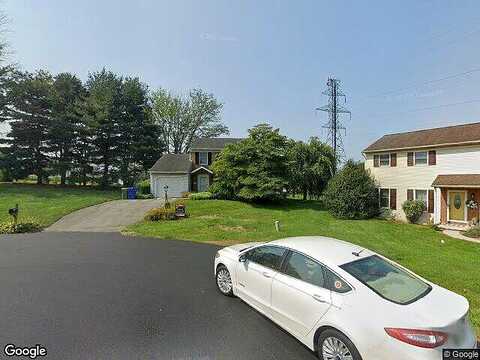 Tracy, WILLOW STREET, PA 17584