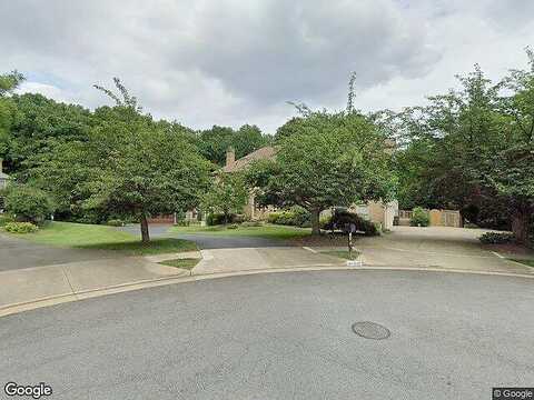 Greenwood, OAKTON, VA 22124