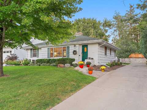 Chowen, EDINA, MN 55410