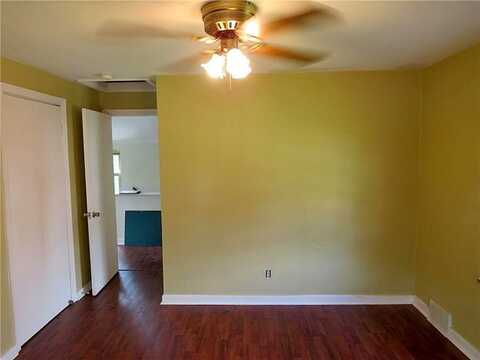 White Oak, VERONA, PA 15147
