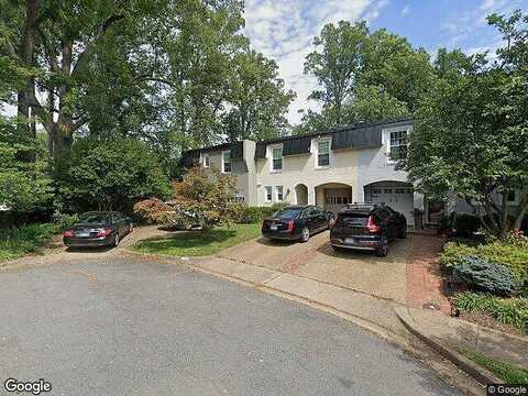 Garden, FALLS CHURCH, VA 22046