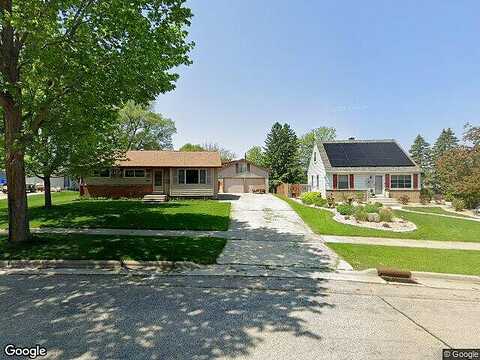 Parkfield, WEST BEND, WI 53090