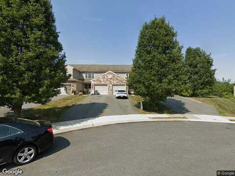 Nicole, MARIETTA, PA 17547
