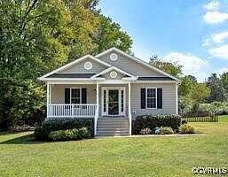 Karen, ASHLAND, VA 23005