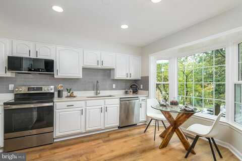 Chummley, FALLS CHURCH, VA 22043