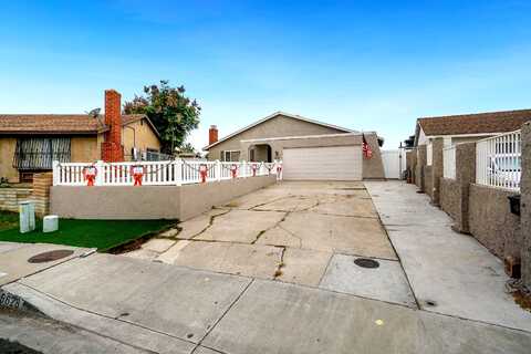 Plumas, SAN DIEGO, CA 92139