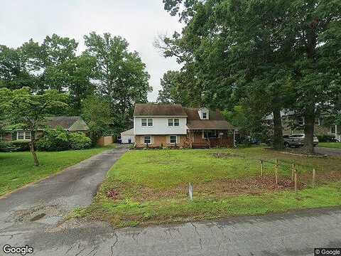 Verlinda, NORTH CHESTERFIELD, VA 23237