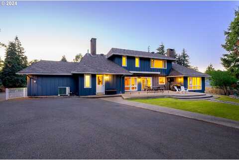 Thora Circle, WINCHESTER, OR 97495