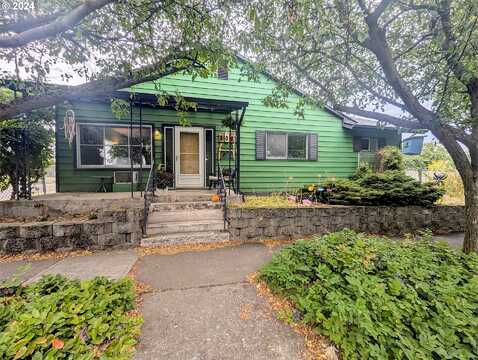 4Th, LA GRANDE, OR 97850