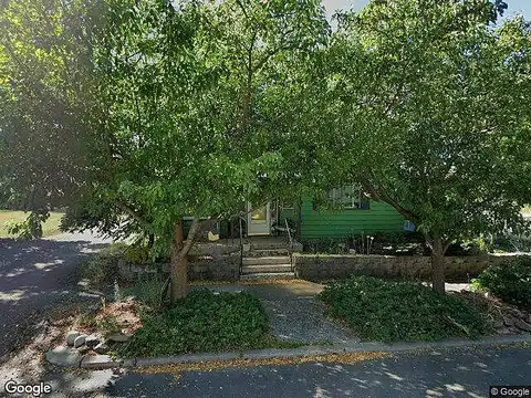 4Th, LA GRANDE, OR 97850