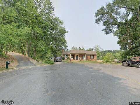 Pine Glen, STAUNTON, VA 24401