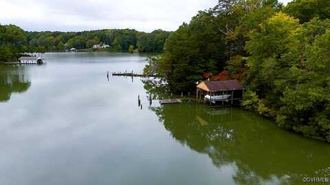 Cove, WEEMS, VA 22576