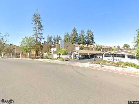N Backer Ave, Fresno, CA 93726
