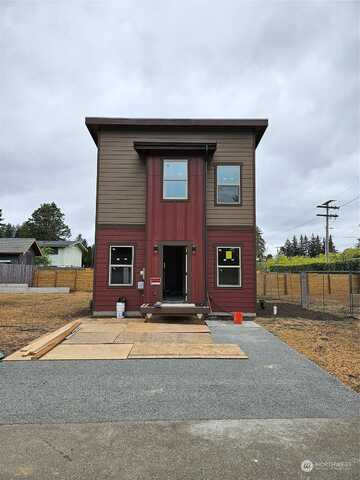 Pine, BREMERTON, WA 98310