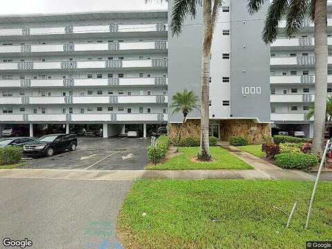 14Th, HALLANDALE BEACH, FL 33009