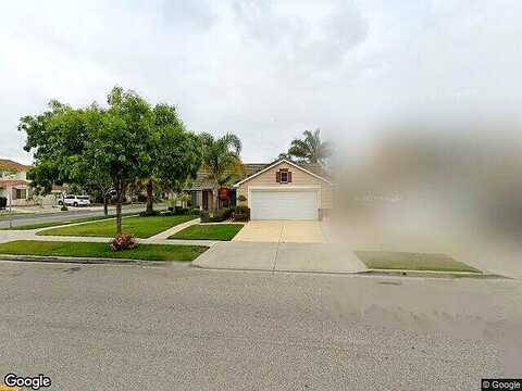 Sara, OXNARD, CA 93030