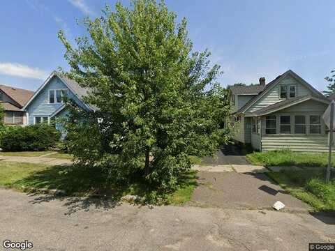Parkway, SAINT PAUL, MN 55106