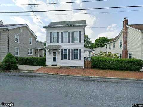 Market, AUBURN, PA 17922