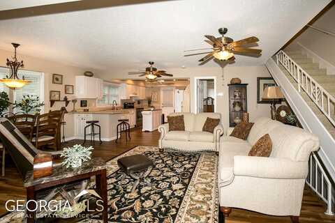 Bassett, YOUNG HARRIS, GA 30582