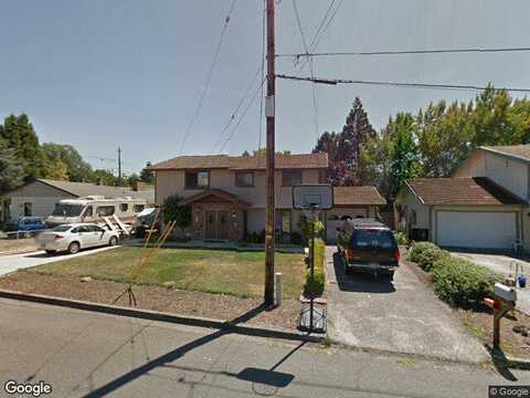 Rachel, ROSEBURG, OR 97471