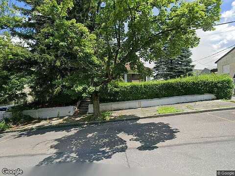 6Th, COALDALE, PA 18218